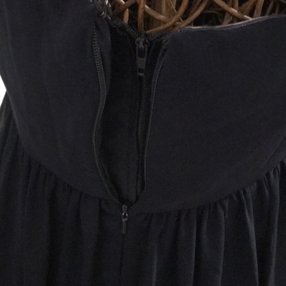 Dress - Picture 5 of 7